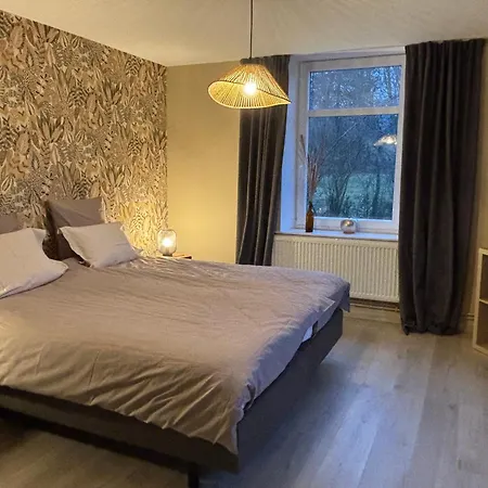 Les Lucioles Bed & Breakfast *